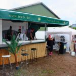 Resist to Exist_Getränkestand